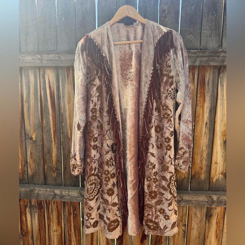 Vintage Embroidered Floral Velvet Duster